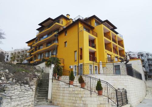 Supreme Apartments