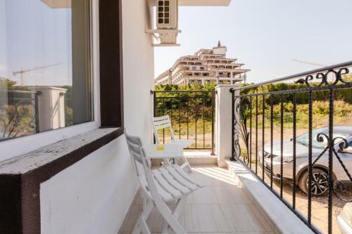 Hostal Guest House Theona