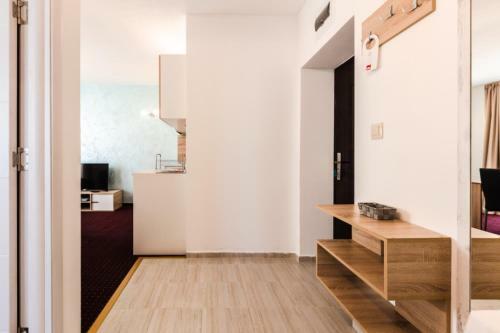 Hostal Guest House Theona