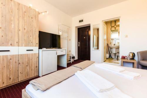 Hostal Guest House Theona