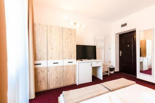 Hostal Guest House Theona