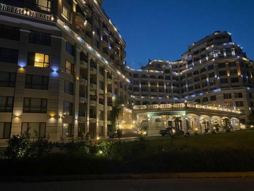 Elegantz Apartments 1