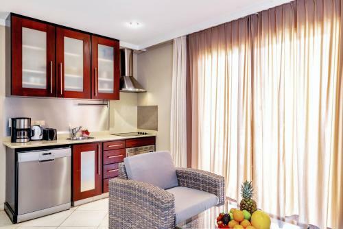 Ocean View Apartment Flounder At Den Laman