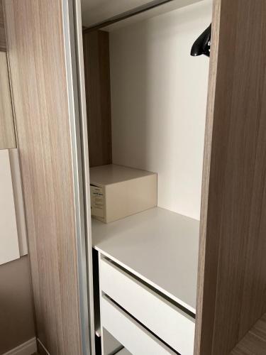 Apartamento Flat Confort�vel E Espa�oso (Apto 808)