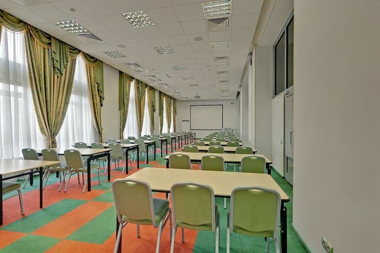 Warsaw Hotel