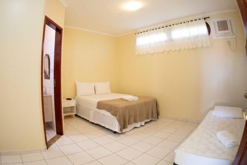 Hostal Pousada Amarela Cabo Frio