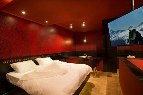 Hotel Tout Motel (Adults Only)