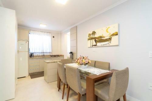 Aluguel Apartamento 2 Quartos Sendo 1 Su�te Itapema/sc
