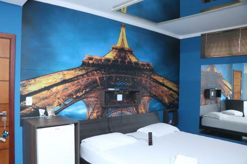 Paris Motel