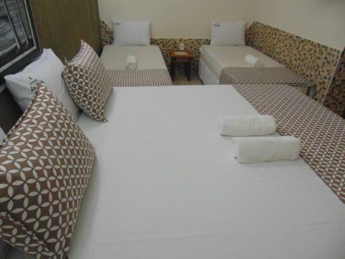 Hostal Pousada La Luna Dos Pireneus -