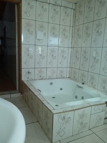 Casa Em Piri Com Piscina