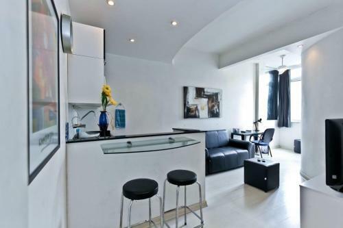 Apartamento #202 - 2 Bedroom On Beach Block