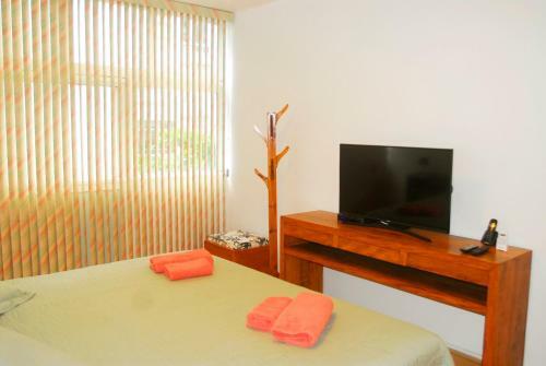 Copacabana Apartment, 30 Mts. From The Beach
