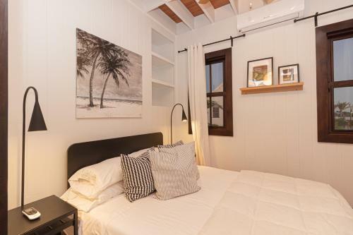 White Cottage Home