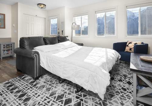 Mountain Gate - Pet Friendly 2br W Fantastic Mountain Views