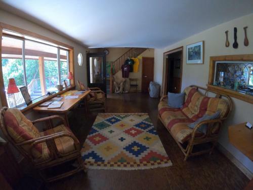 Albergue Up The Creek Backpacker's Lodge