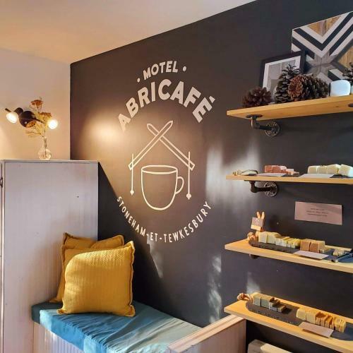 Motel Abricaf�
