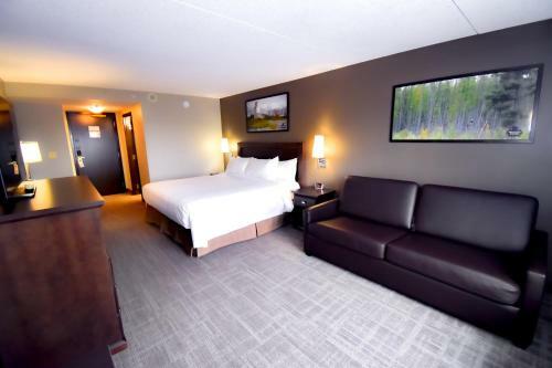 Canad Inns Destination Centre Club Regent Casino Hotel