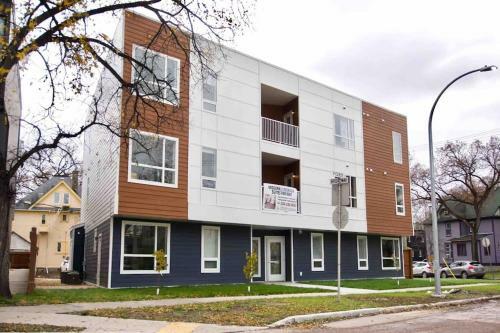 Gorgeous Modern 2bd Condo Heart Of Wpg Coffee Location