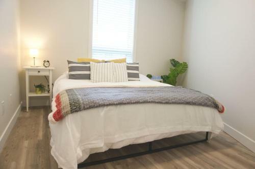 Gorgeous Modern 2bd Condo Heart Of Wpg Coffee Location