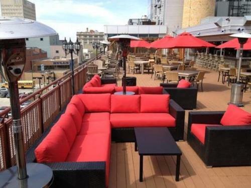 Premium 2bd Loft Dt Heated Parking Rooftop Patio Bbq Gym Coffee