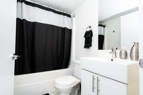 Premium 2bd Loft Dt Heated Parking Rooftop Patio Bbq Gym Coffee