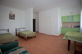 Hostal Novoselkovsky Guest House