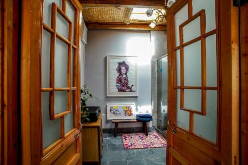 Wangshan Villa By Ming Dynasty Tombs