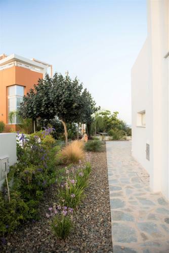 Travertine Cove Villa