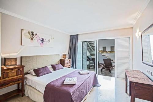 Protaras Villa Sleeps 10 With Pool And Air Con