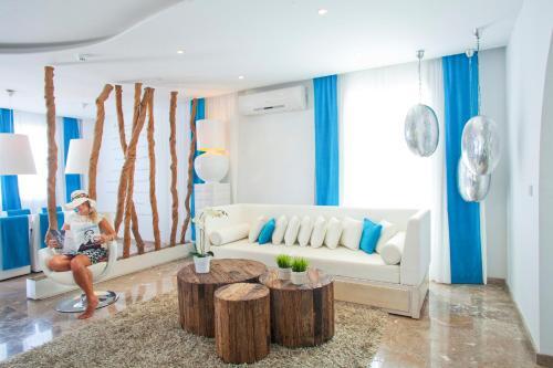 Villa In Protaras Sleeps 6 Includes Swimming Pool And Air Con 6