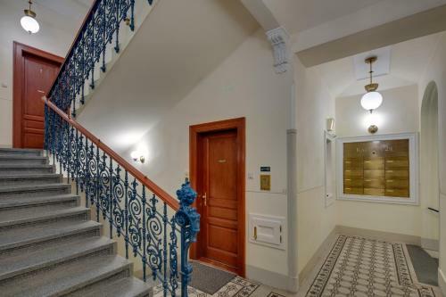 Karlova Old Town Apartment