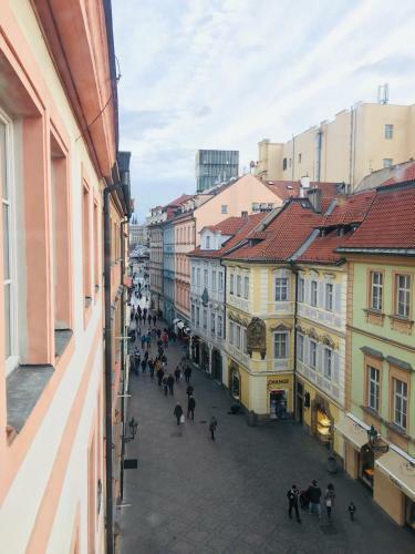 Wenceslas Square Apartments By Otsa