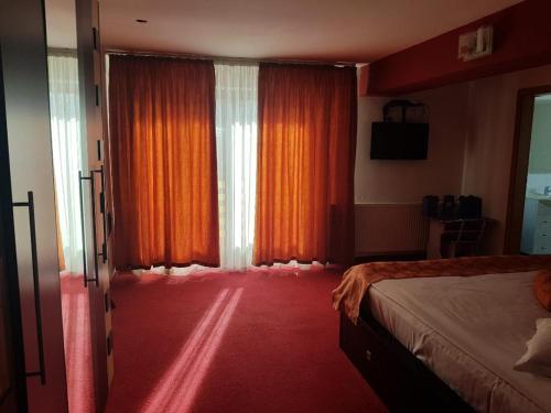 Hostal Pension Poiana Marului