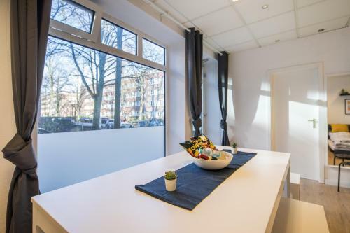 Spacious 2 Br Apartment Close To Stadtpark