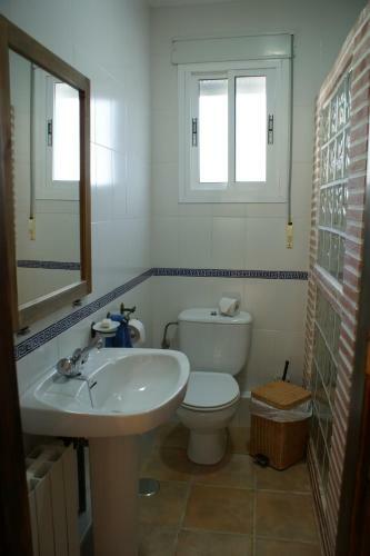 Rural Apartments Overlooking The Lake.