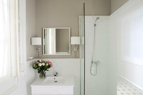 Hostal Close To Passeig de Gracia B&B