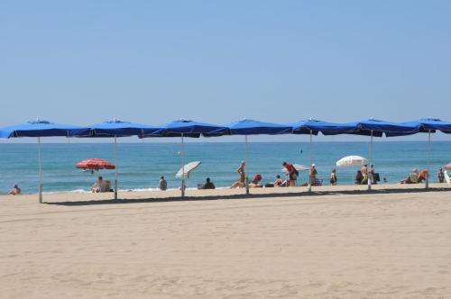 Apartamento Villa Service - Lindamar 1� 1�