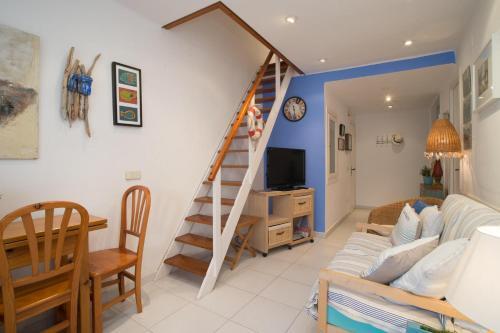 Calella de Palafrugell Apartment Sleeps 5