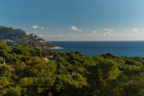 L-1 Calella de Palafrugell 8 Pax