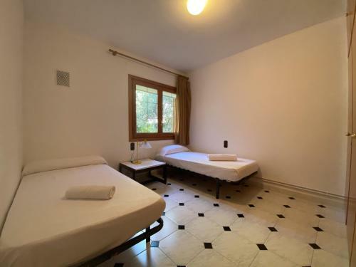 Th64 Villa Creixell For 10 People