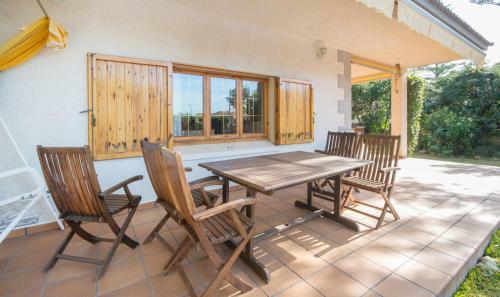 Th64 Villa Creixell For 10 People