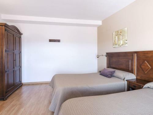 Voguish Apartment In Gudar With Heating