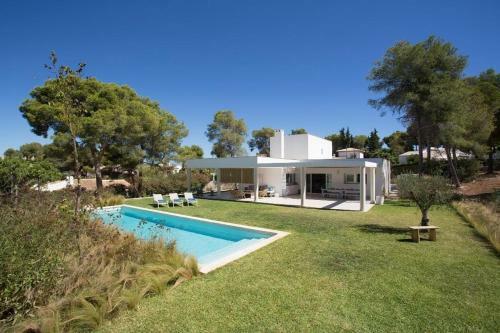 Xabia Villa Sleeps 8 Pool Wifi