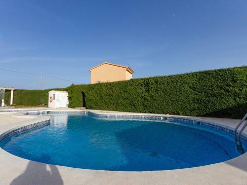 Villa Casa Familiar Con Jardin Y Piscina_tofi�o