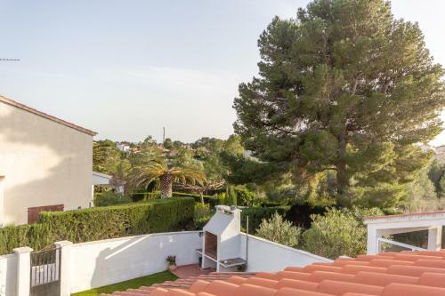 Villa Casa Familiar Con Jardin Y Piscina_tofi�o