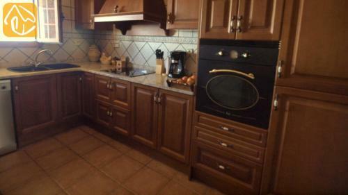 Lloret de Mar Villa Sleeps 8 Pool Wifi