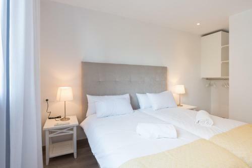 Urbe10 Premium Atarazanas 4 Bedrooms Apartment