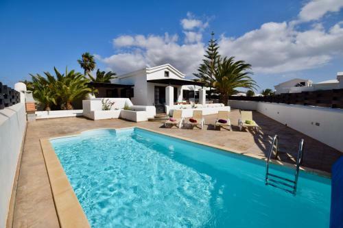 210 - Villa Tisalaya By Villas Now Ltd