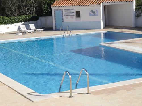 Apartamento Vale De Covo
